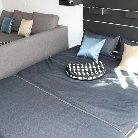 Lägenhet Petofi Apartman *